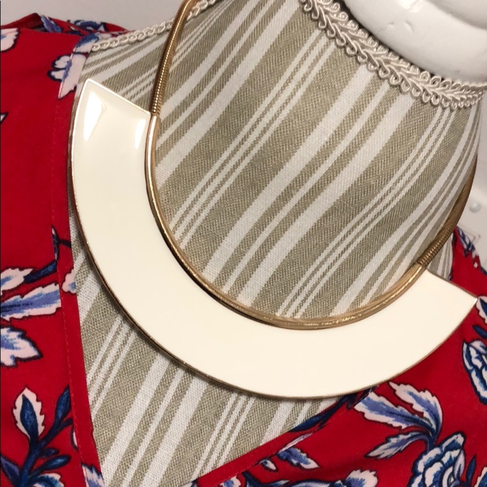 White statement necklace!